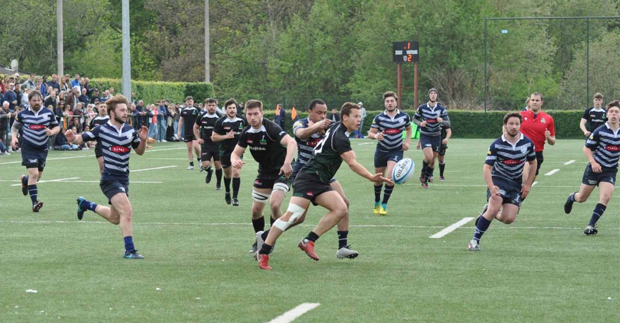 J17 Seniors - 6e victoire d’affilée, toujours dans la course pour la 4e ...